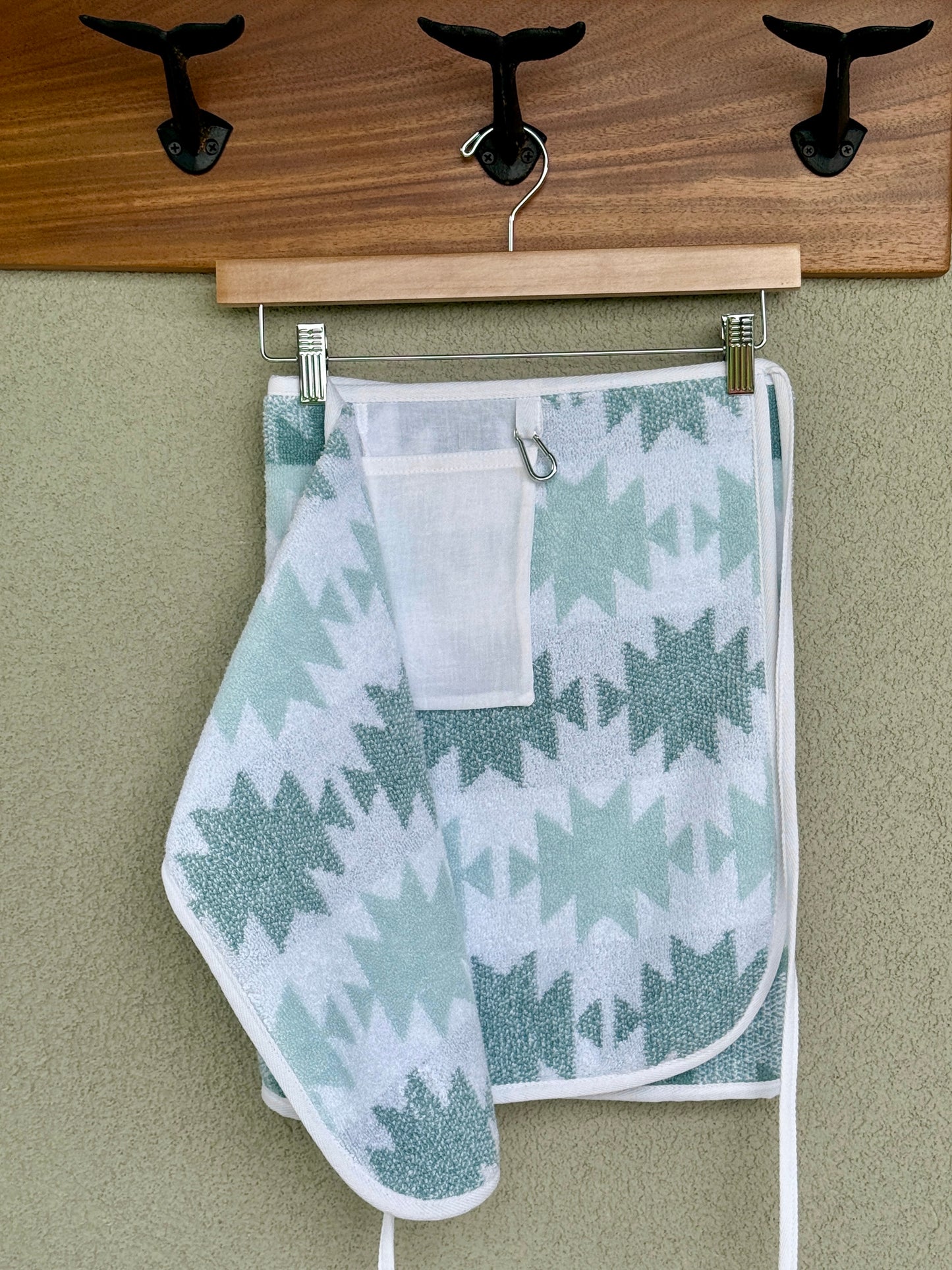 032 Green Southwestern Print (M)