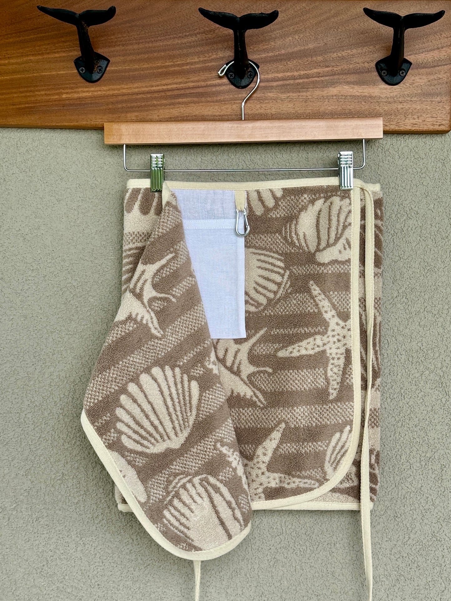 034 Tan Shells (M)