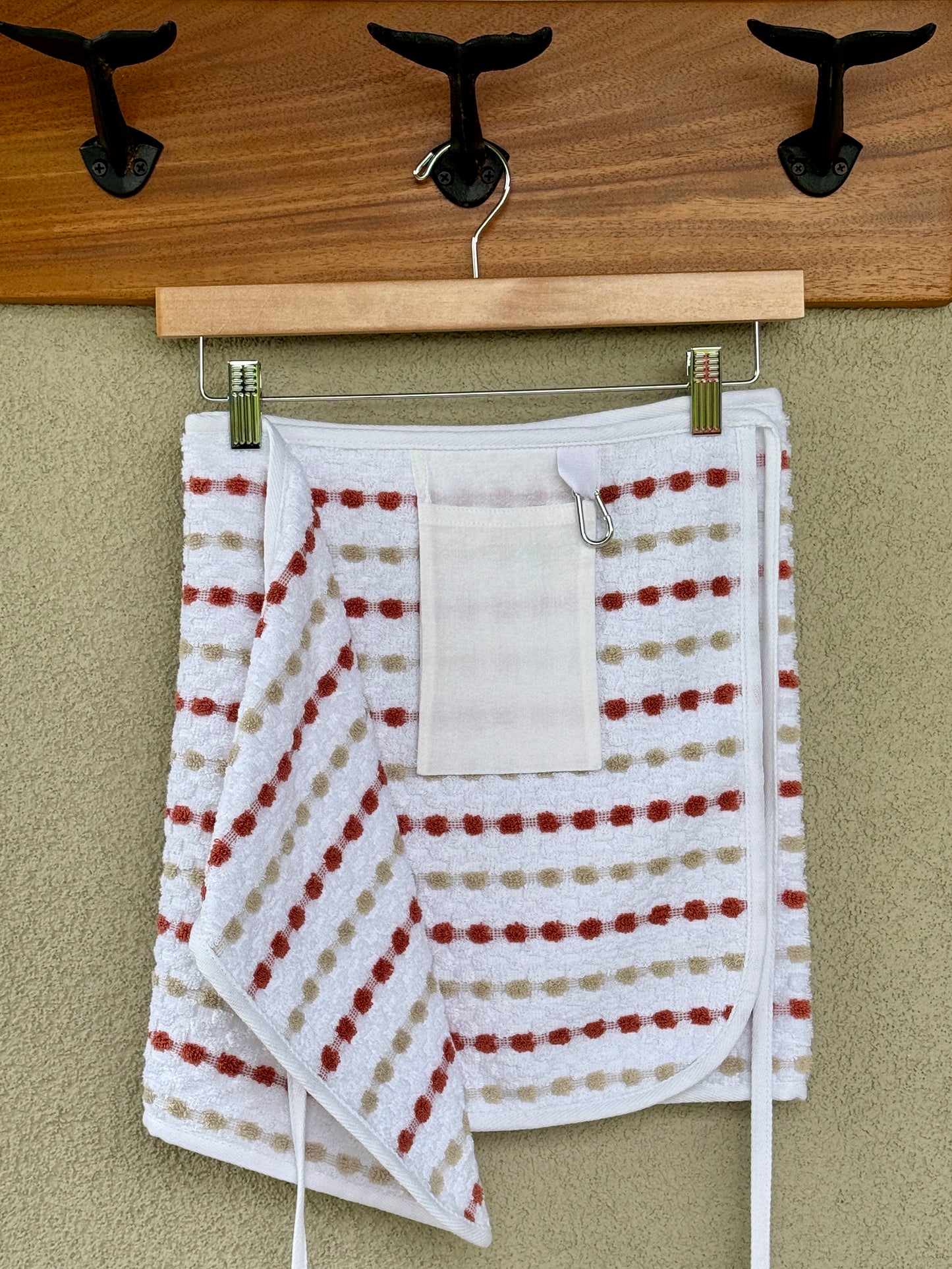 030 Rust & Tan Dot Pattern (S)