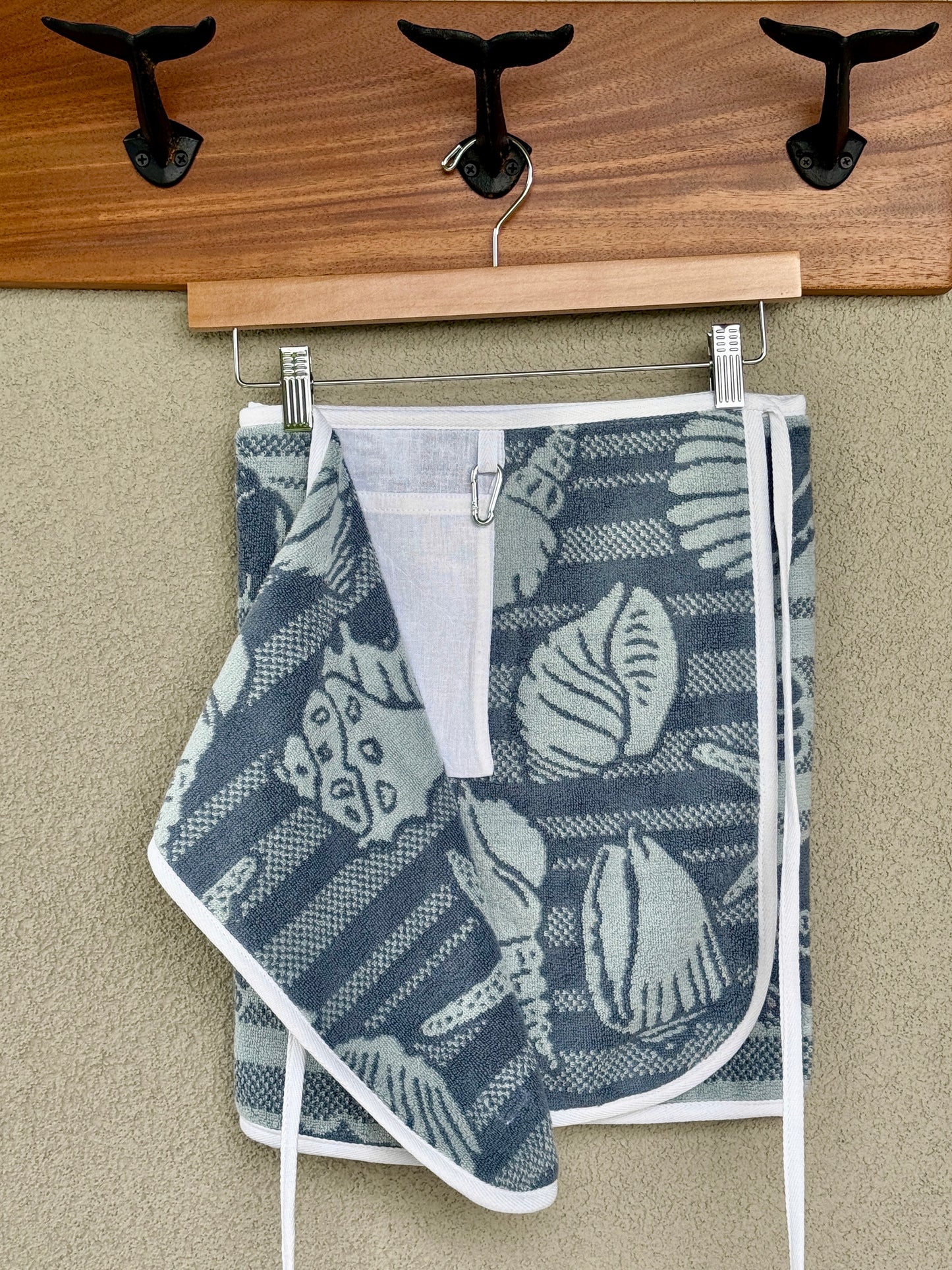 035 Blue Shells (M)