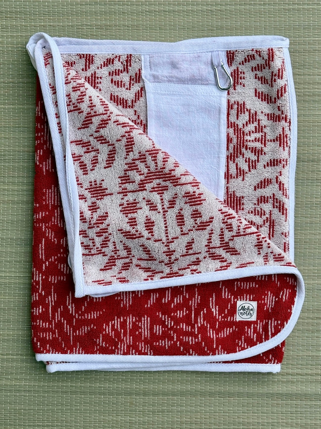 003 Red & White (S)