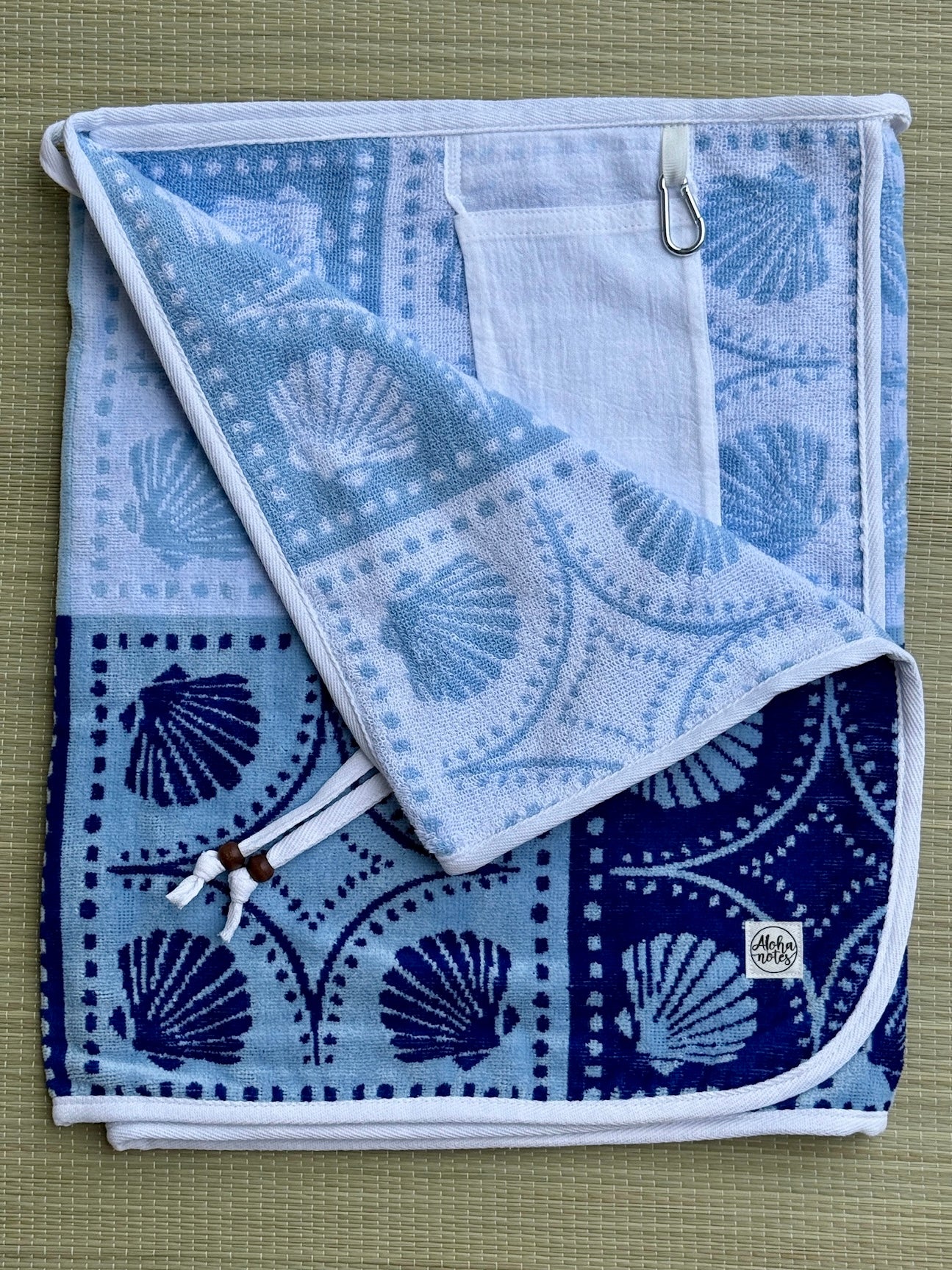 020 Blue Quilt Design (L)