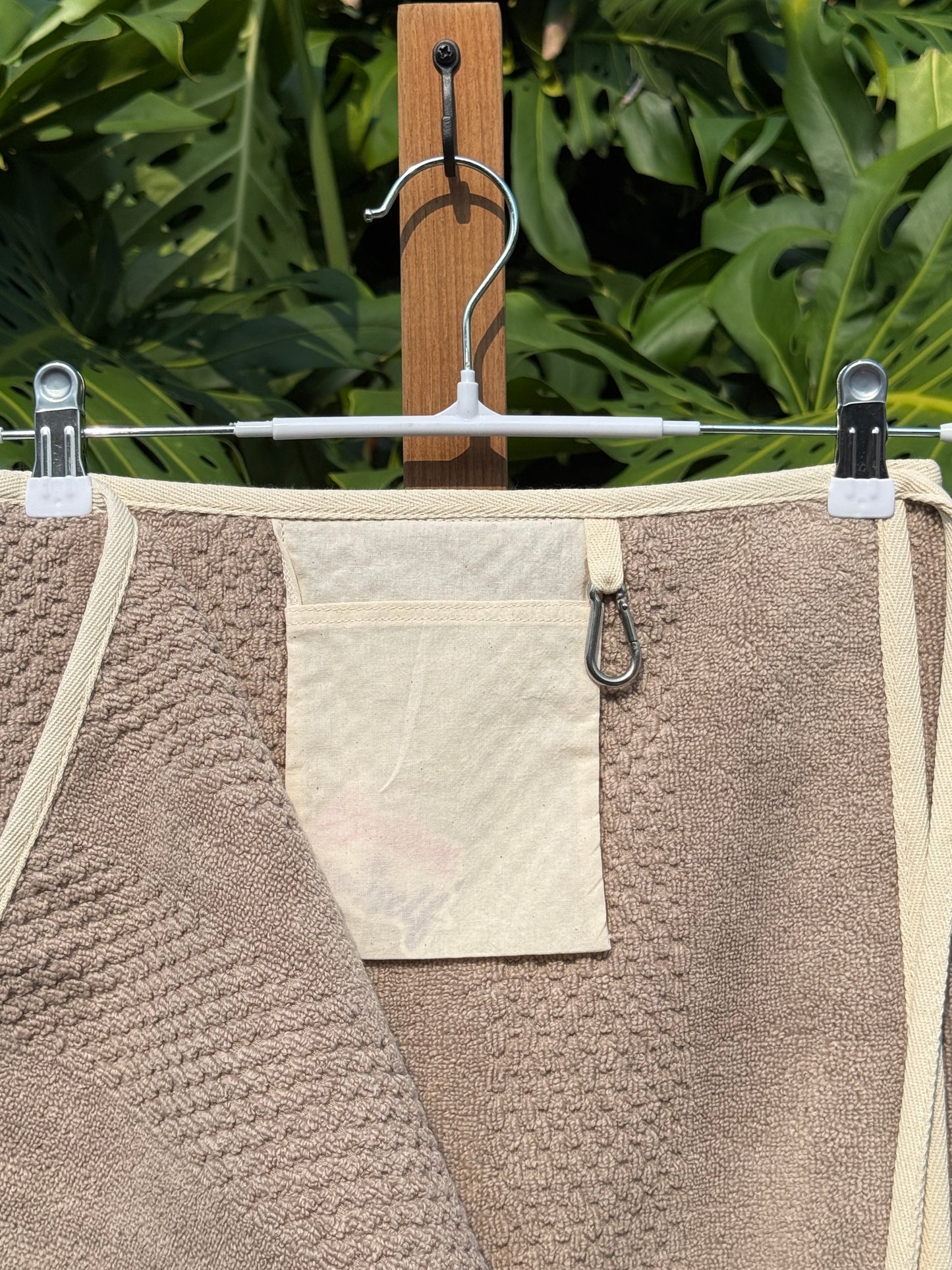 113 Light Brown (Medium)
