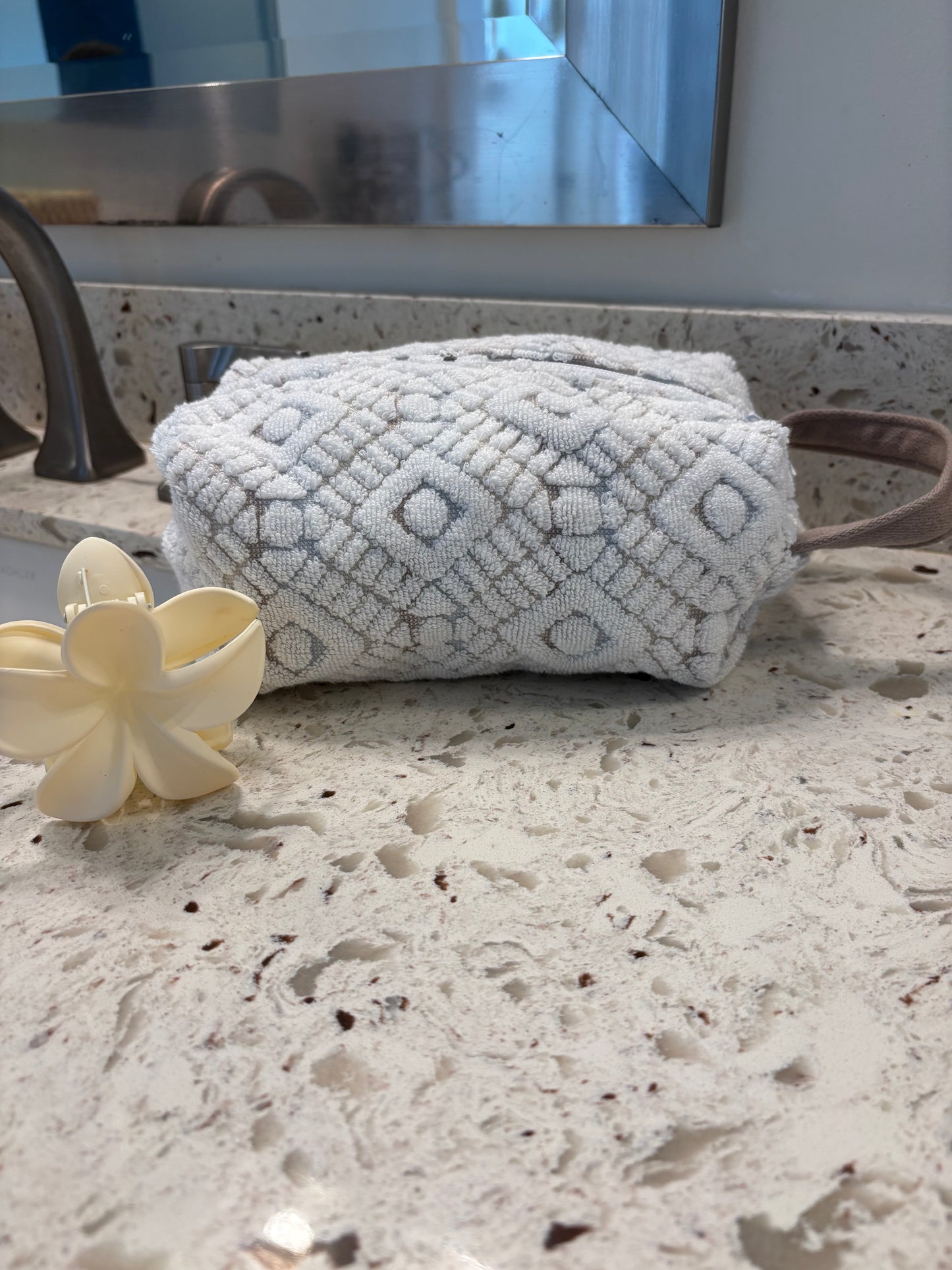 TB005 White Geometric Towel Bag