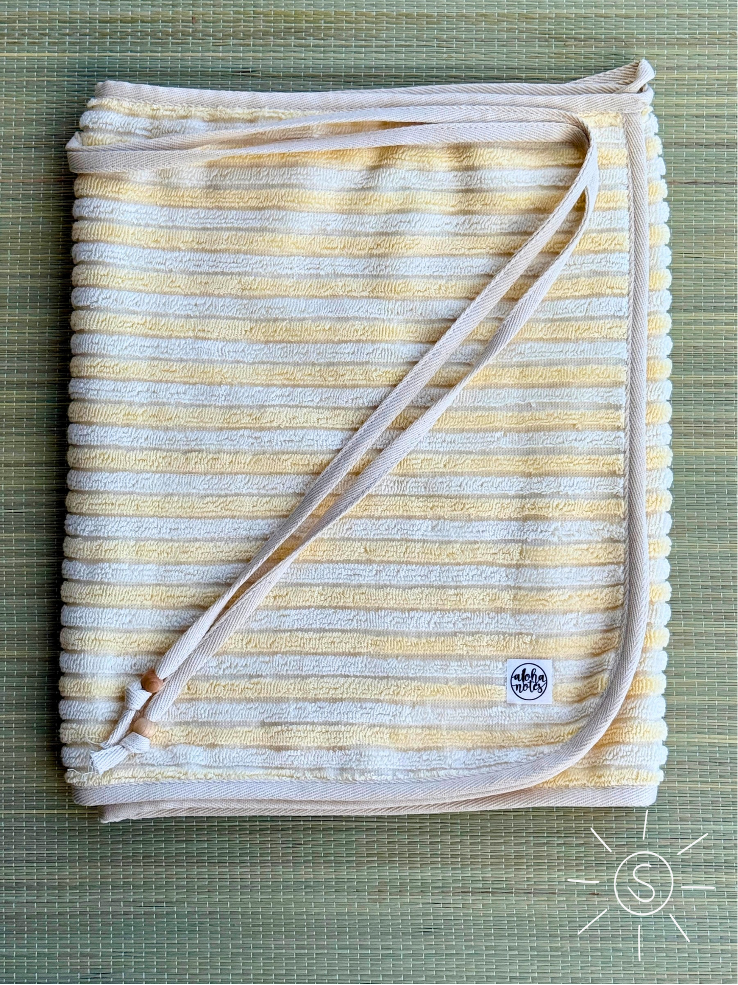 043 Butter Yellow and Cream Stripes (S)