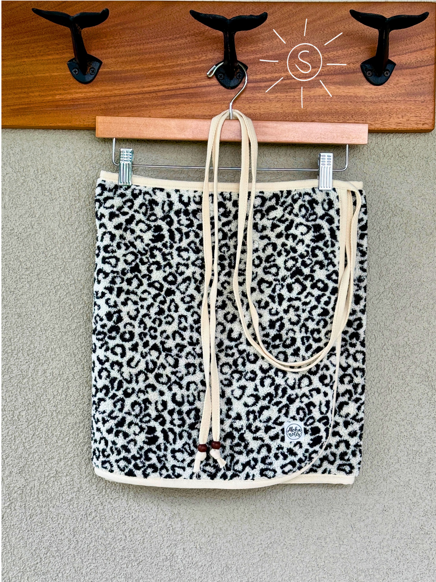 022 Black & Cream Leopard (S)